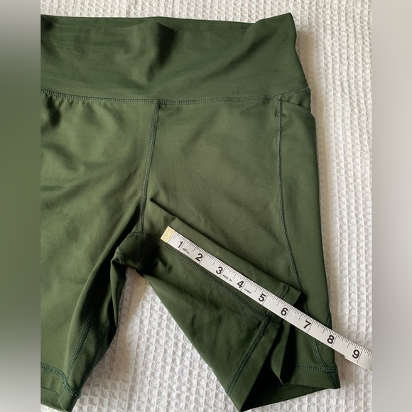 🌳Senita Athletics Lux High Waisted Rio Shorts 7 inch Inseam In Evergreen Medium - Picture 8 of 9